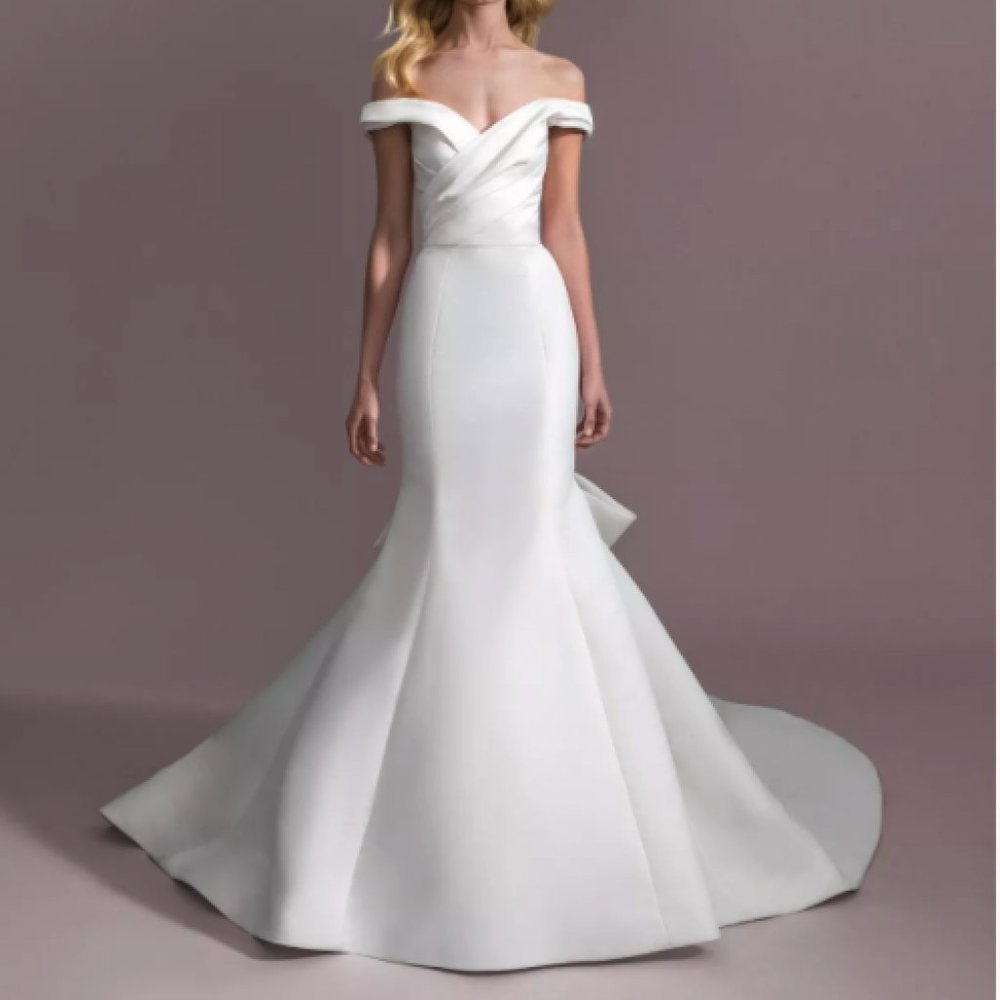 Wedding Dress - Allison Webb Designer - Whitley Dress- Size 12